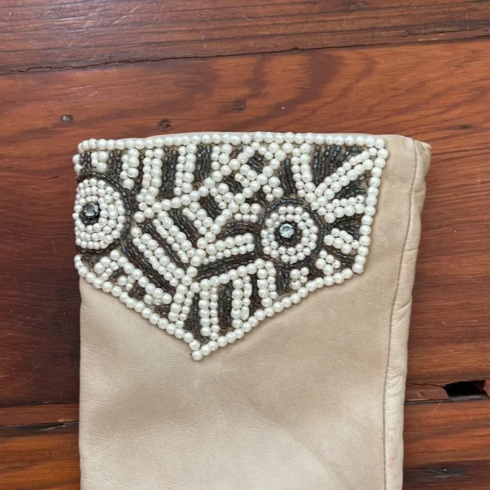 Vintage leather beaded cuff lined winter cold weather gloves sz M